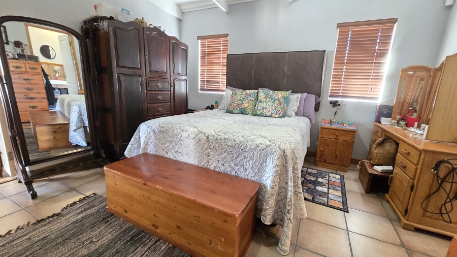 4 Bedroom Property for Sale in Jacobsbaai Western Cape